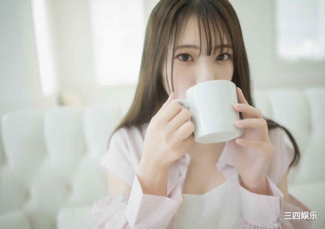 红羽りお写真集《ふれたくなる？》高清全本