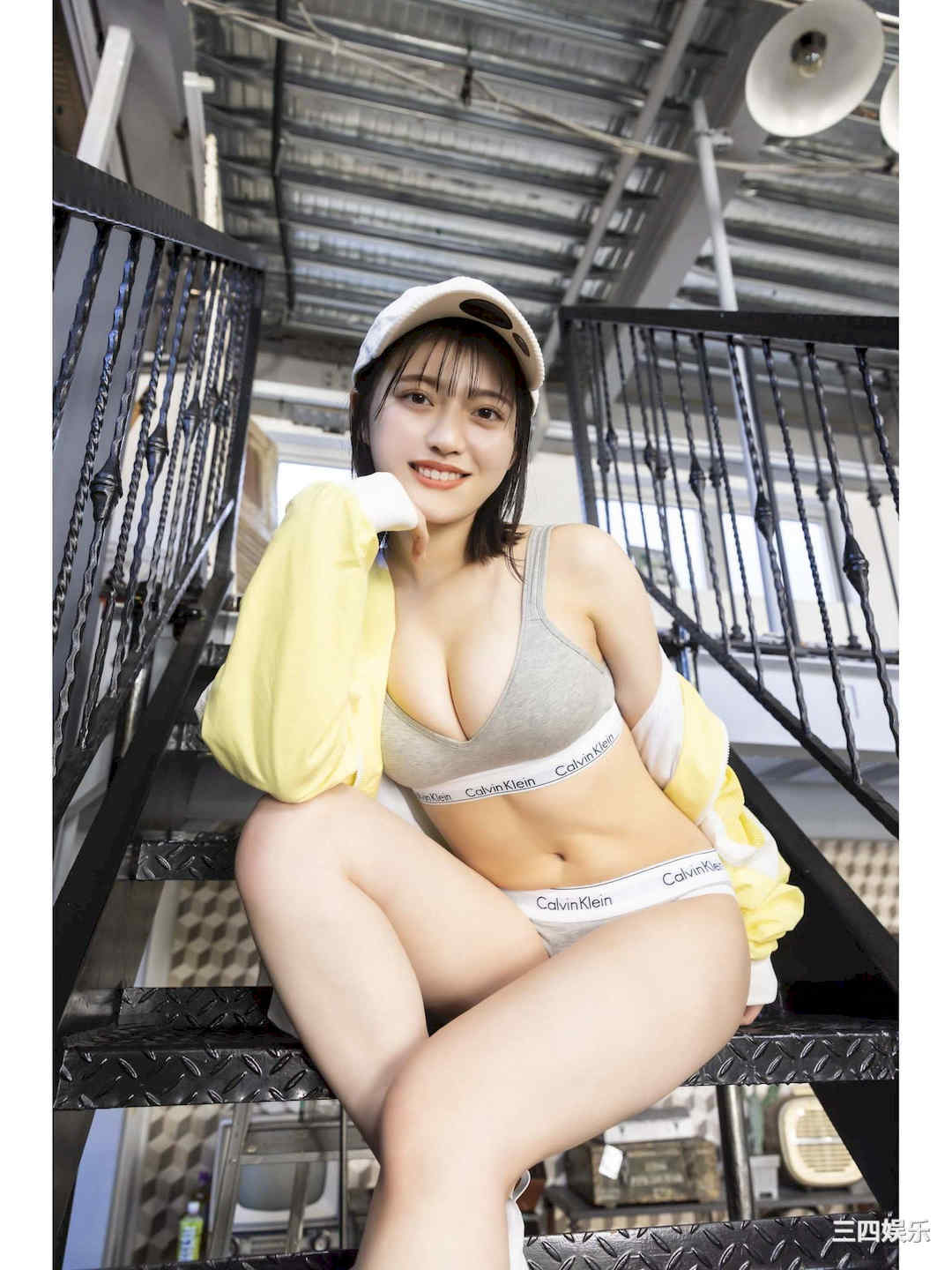 石浜芽衣写真集《スタートダッシュ！》高清全本