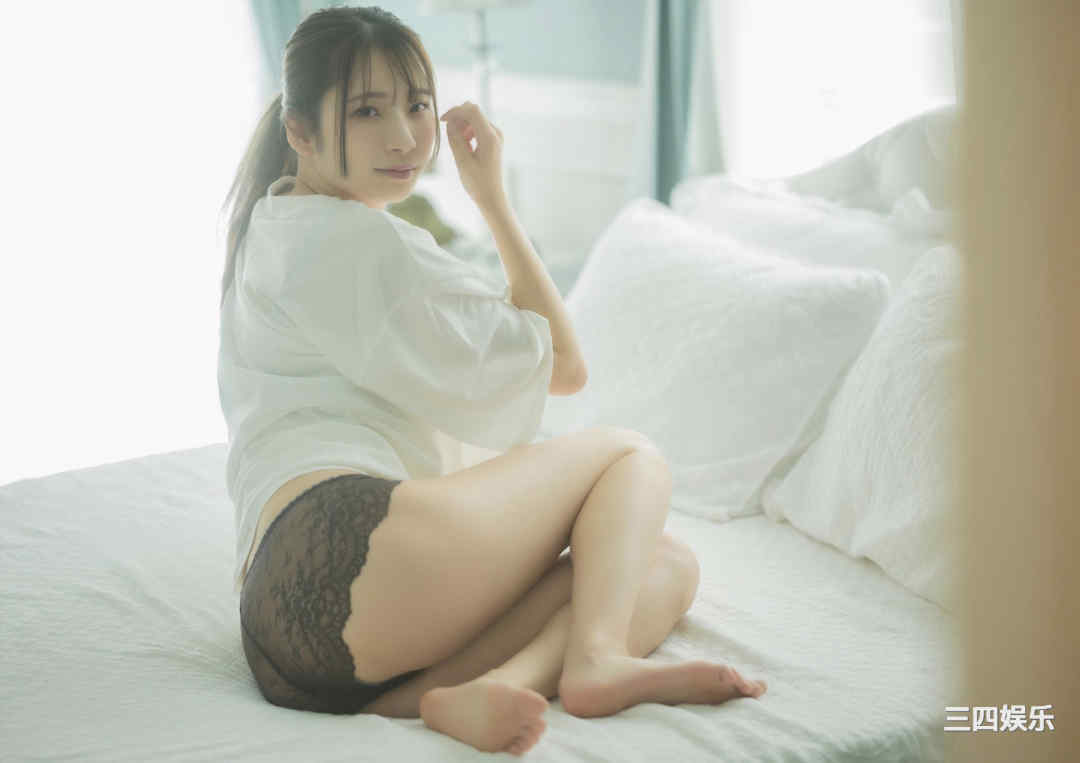 红羽りお写真集《ふれたくなる？》高清全本