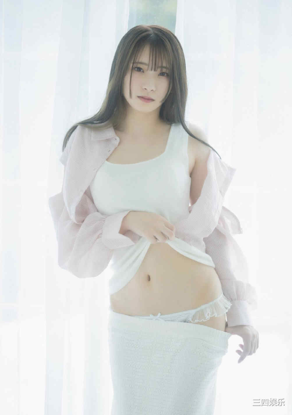 红羽りお写真集《ふれたくなる？》高清全本