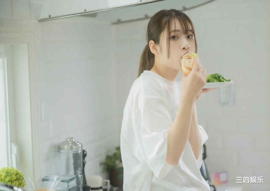 红羽りお写真集《ふれたくなる？》高清全本