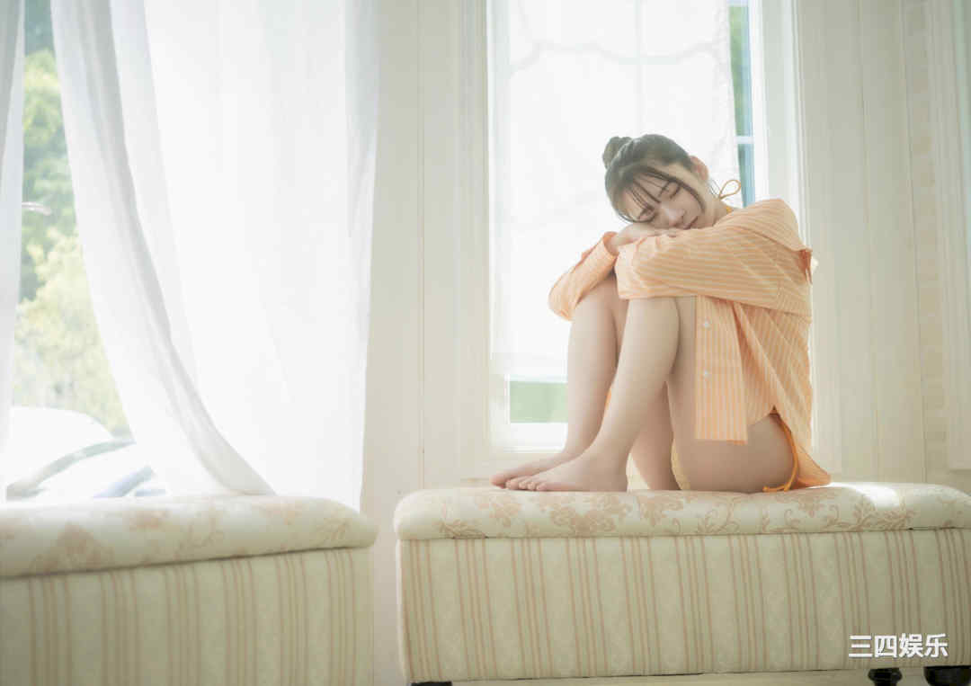 红羽りお写真集《ふれたくなる？》高清全本