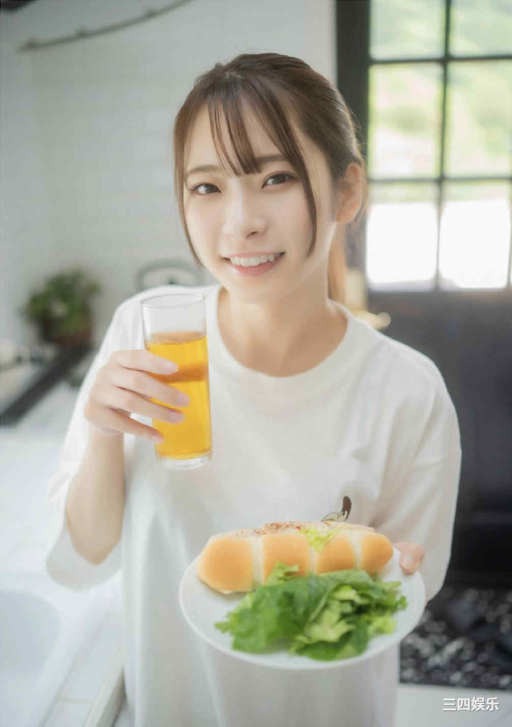 红羽りお写真集《ふれたくなる？》高清全本