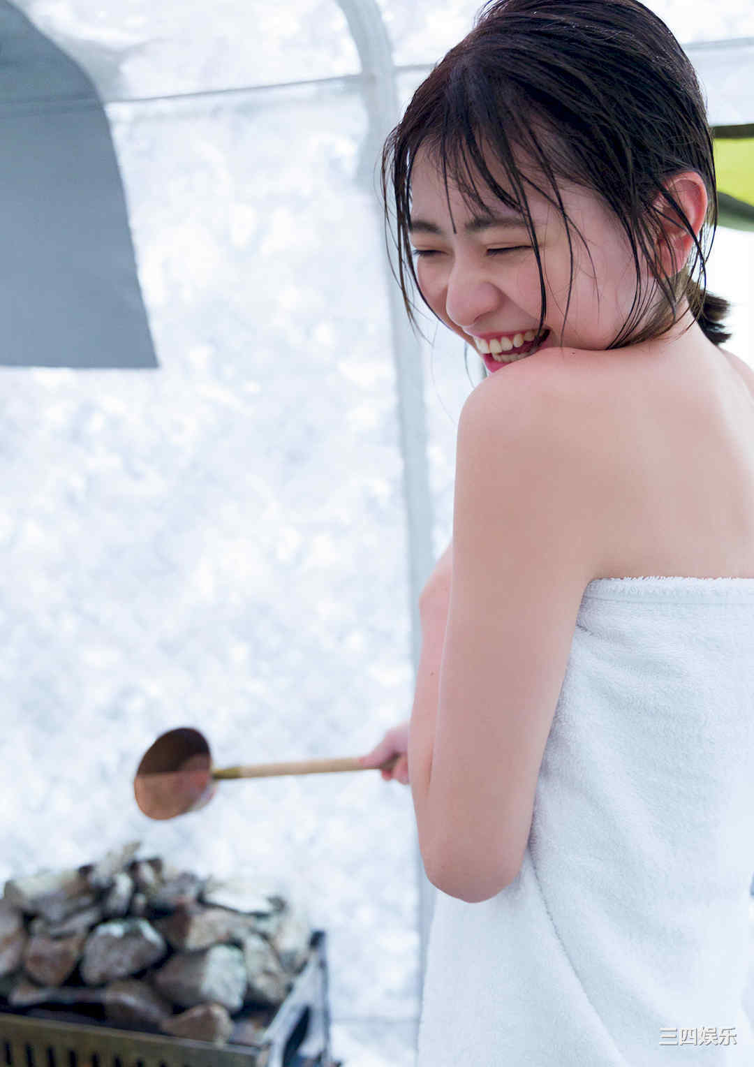 山田南实写真集《Ｄｅｐａｒｔｕｒｅ》高清全本