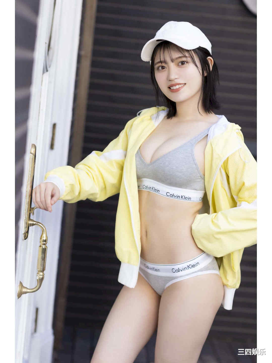 石浜芽衣写真集《スタートダッシュ！》高清全本