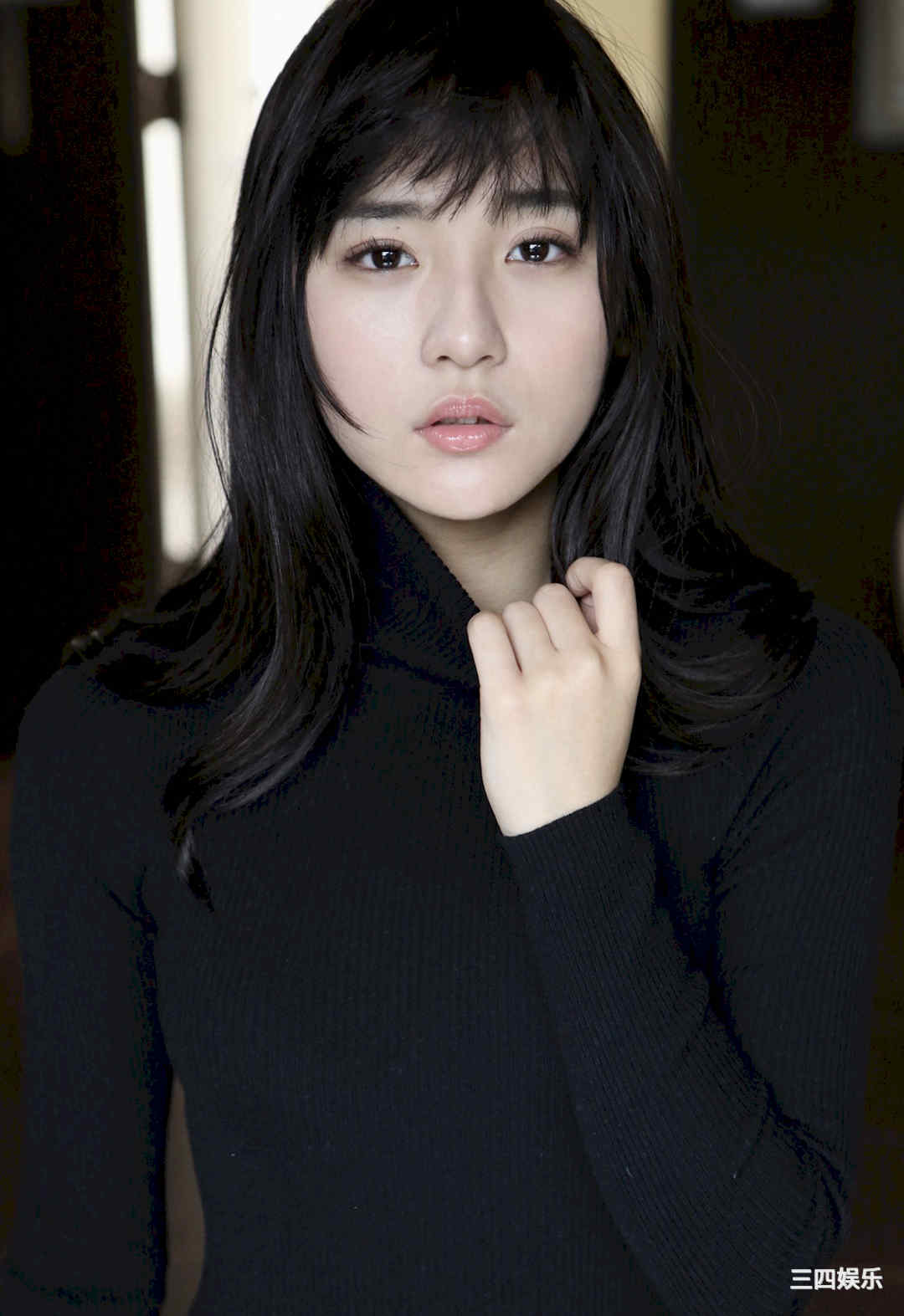 浅川梨奈写真集《夢見るＥカップ》高清全本