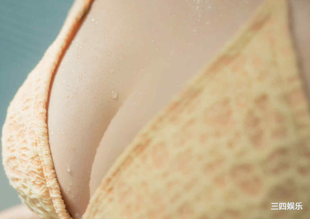 红羽りお写真集《ふれたくなる？》高清全本