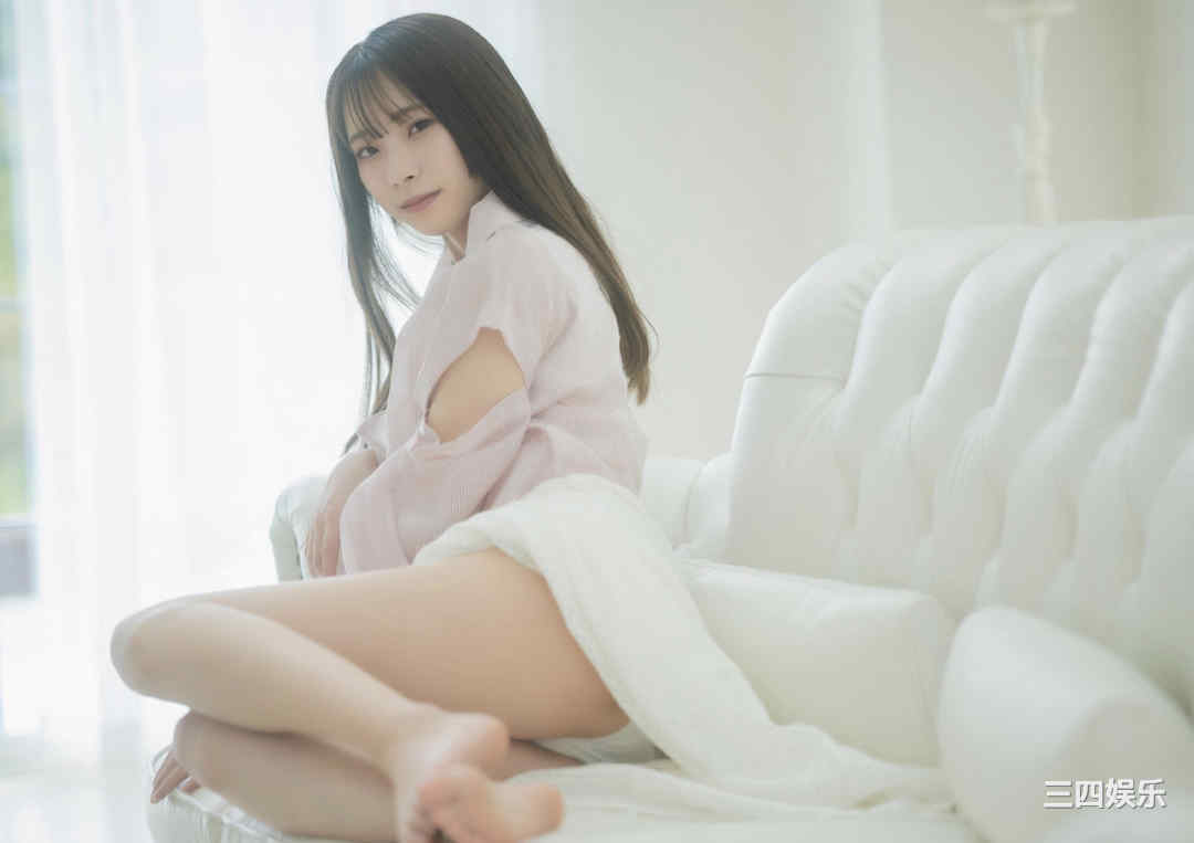 红羽りお写真集《ふれたくなる？》高清全本