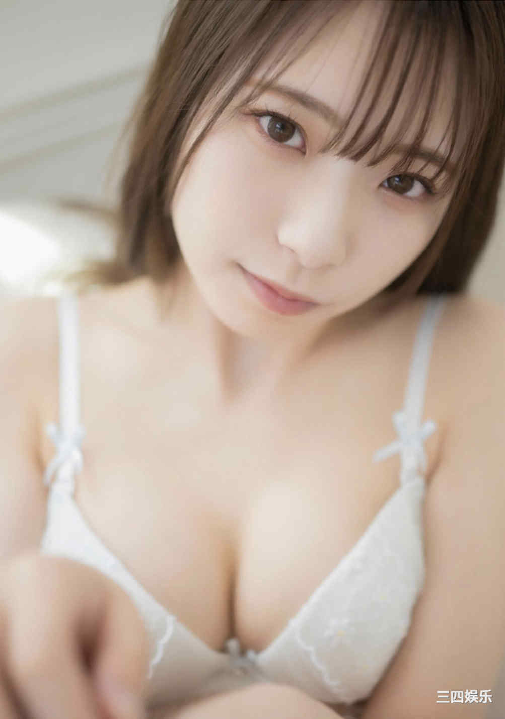 红羽りお写真集《ふれたくなる？》高清全本