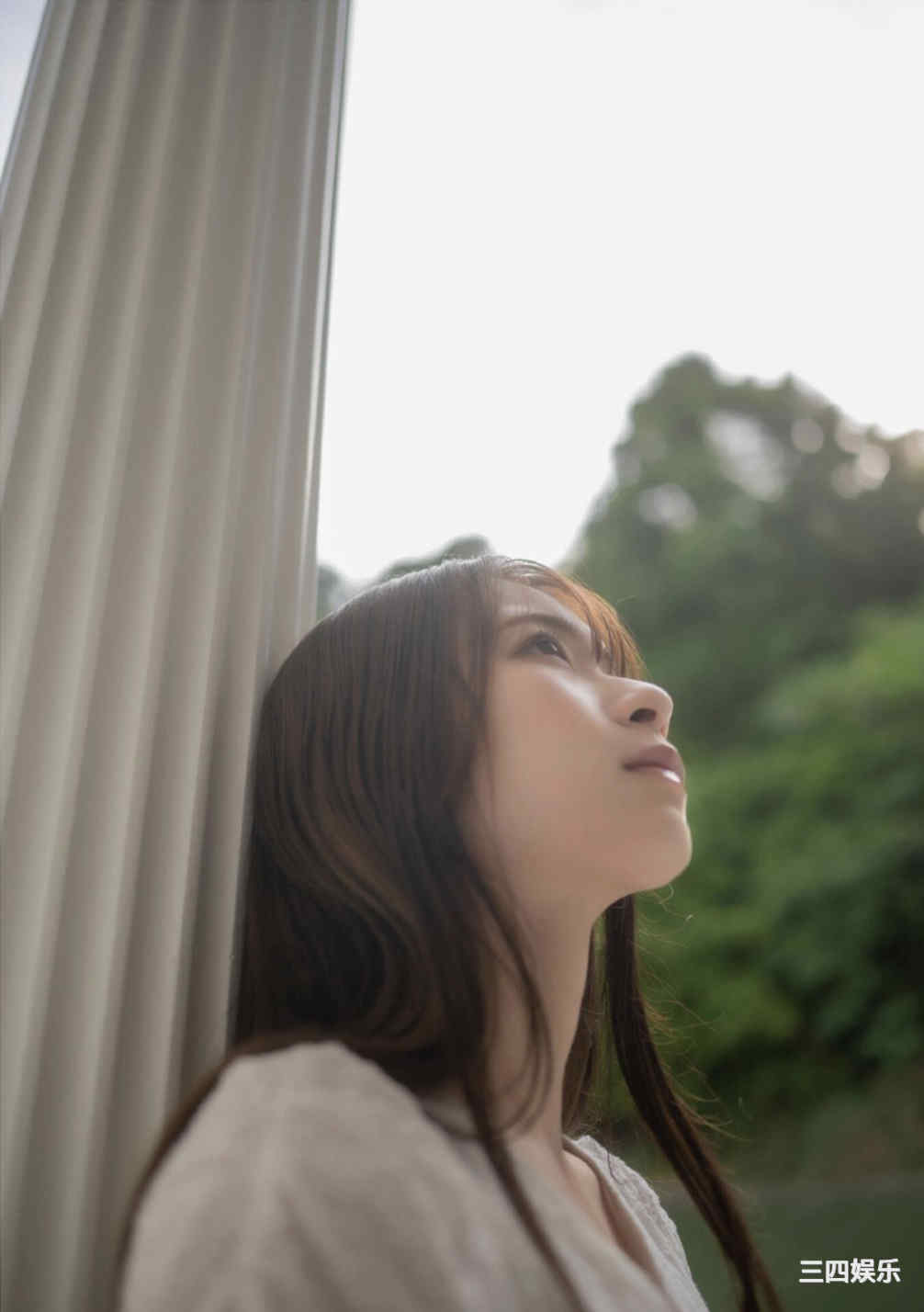 红羽りお写真集《ふれたくなる？》高清全本