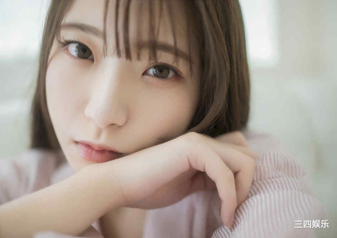 红羽りお写真集《ふれたくなる？》高清全本