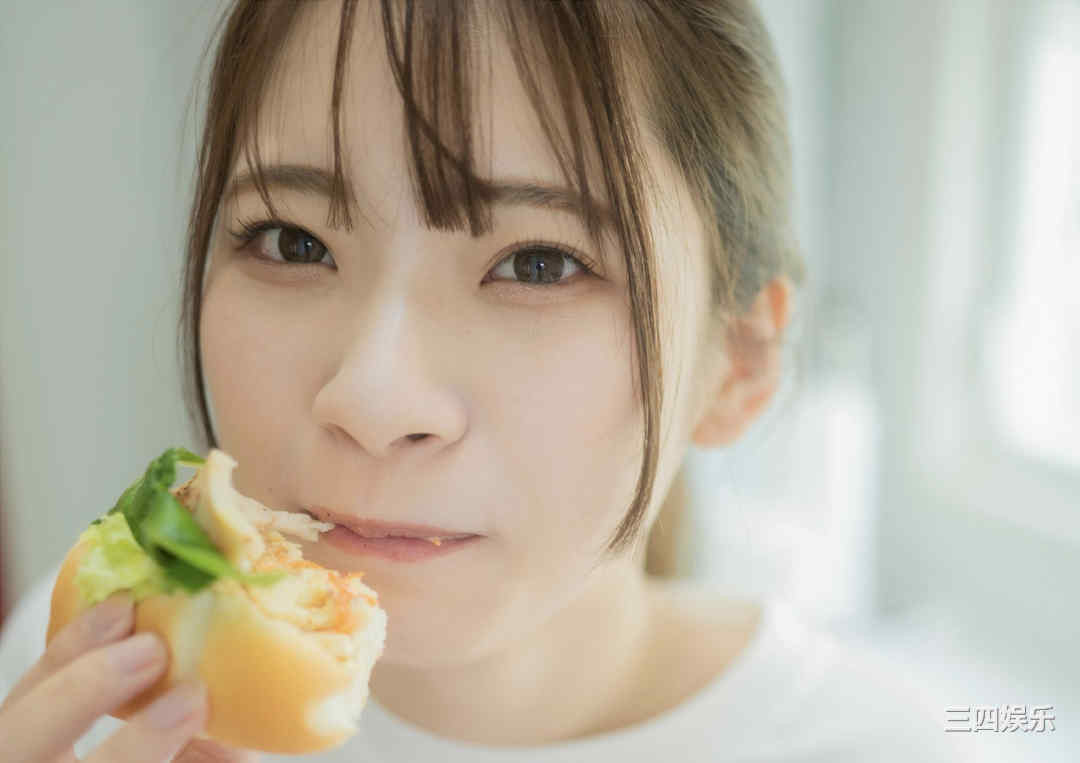 红羽りお写真集《ふれたくなる？》高清全本