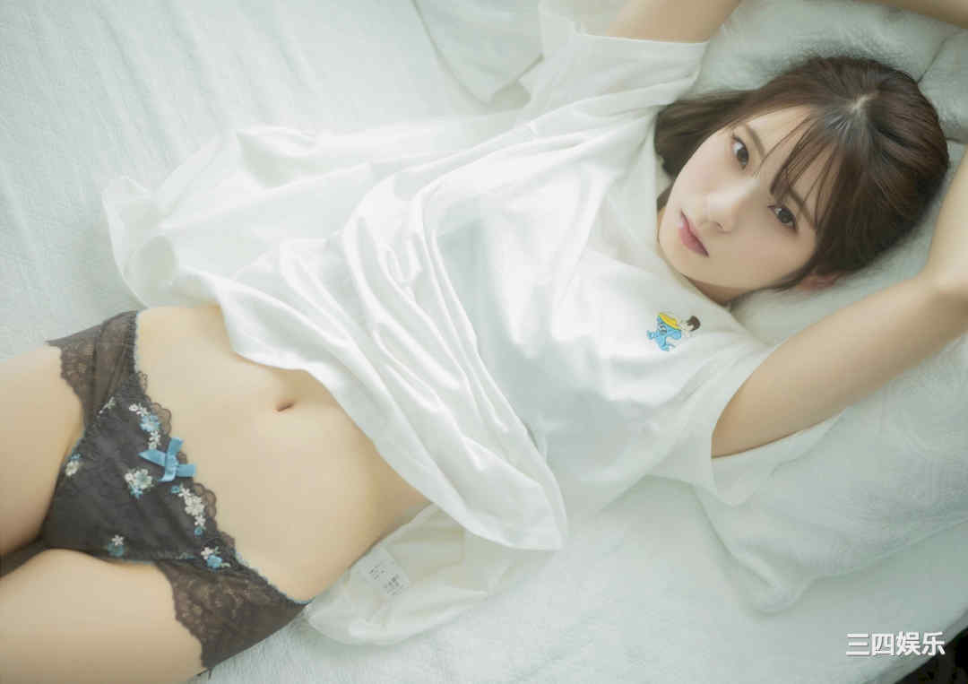 红羽りお写真集《ふれたくなる？》高清全本