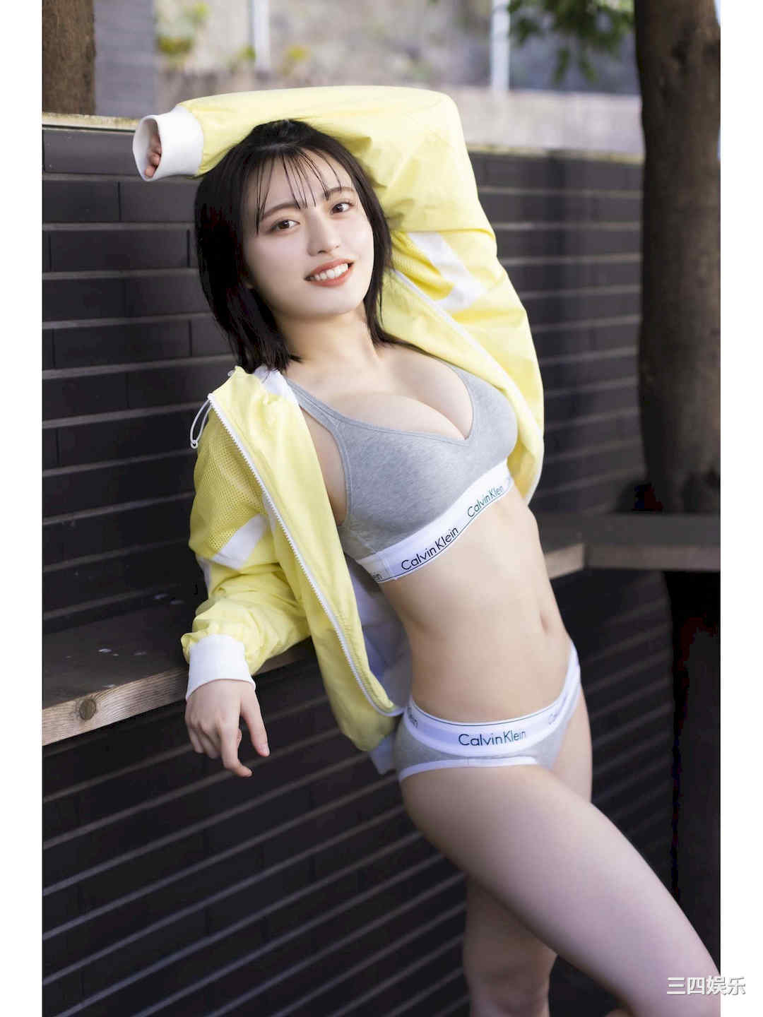 石浜芽衣写真集《スタートダッシュ！》高清全本