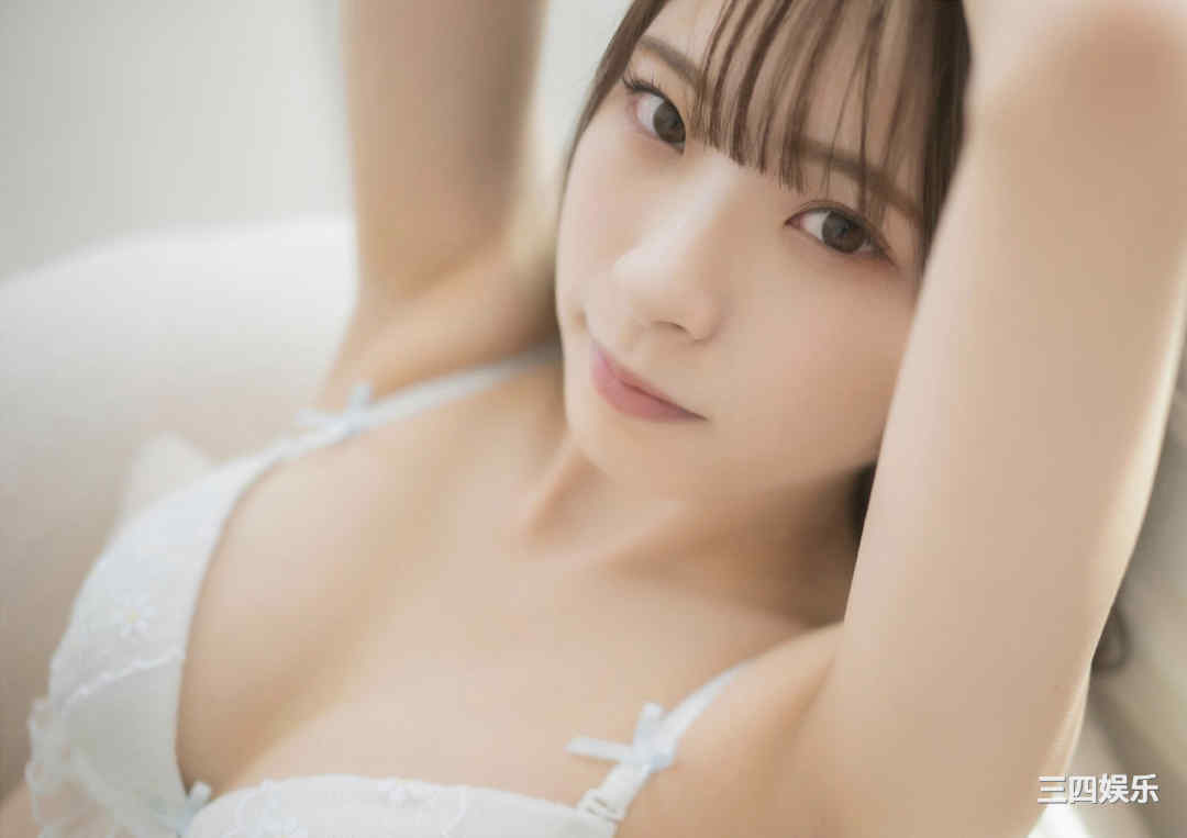 红羽りお写真集《ふれたくなる？》高清全本