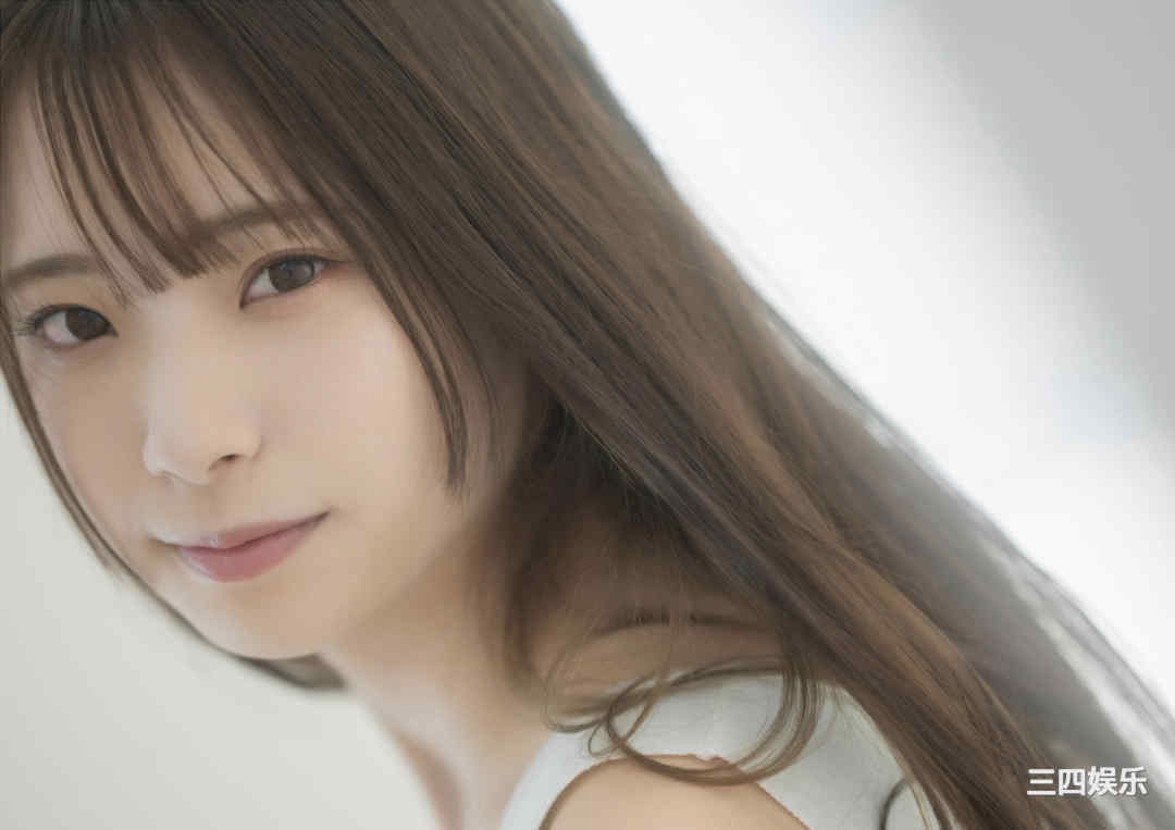 红羽りお写真集《ふれたくなる？》高清全本