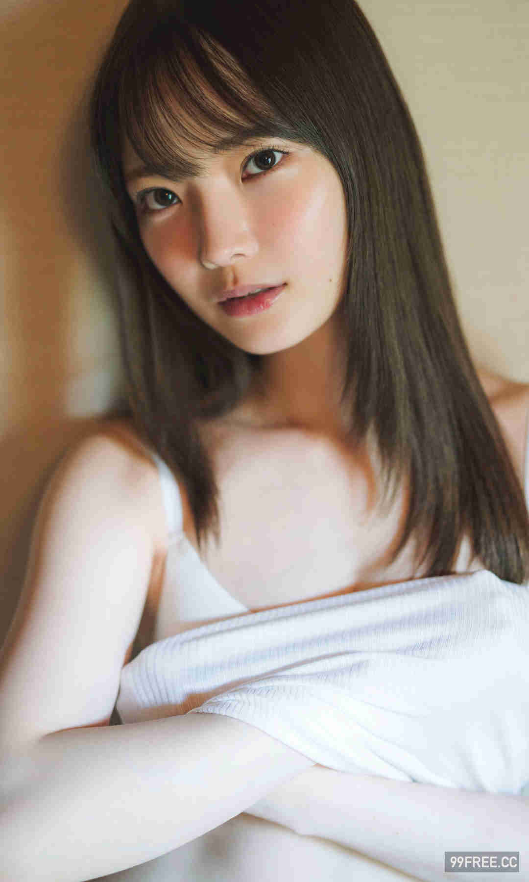 新谷姬加写真集《1泊2日火照るホテル》高清全本