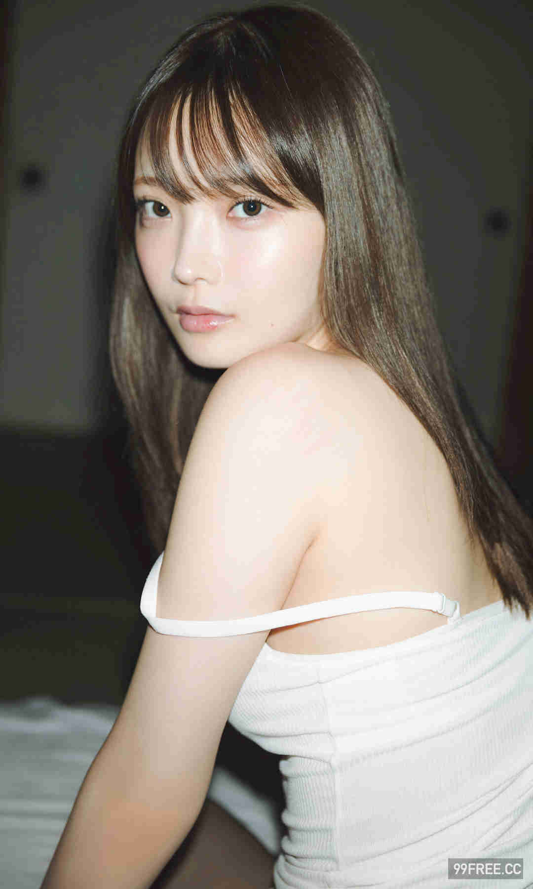 新谷姬加写真集《1泊2日火照るホテル》高清全本