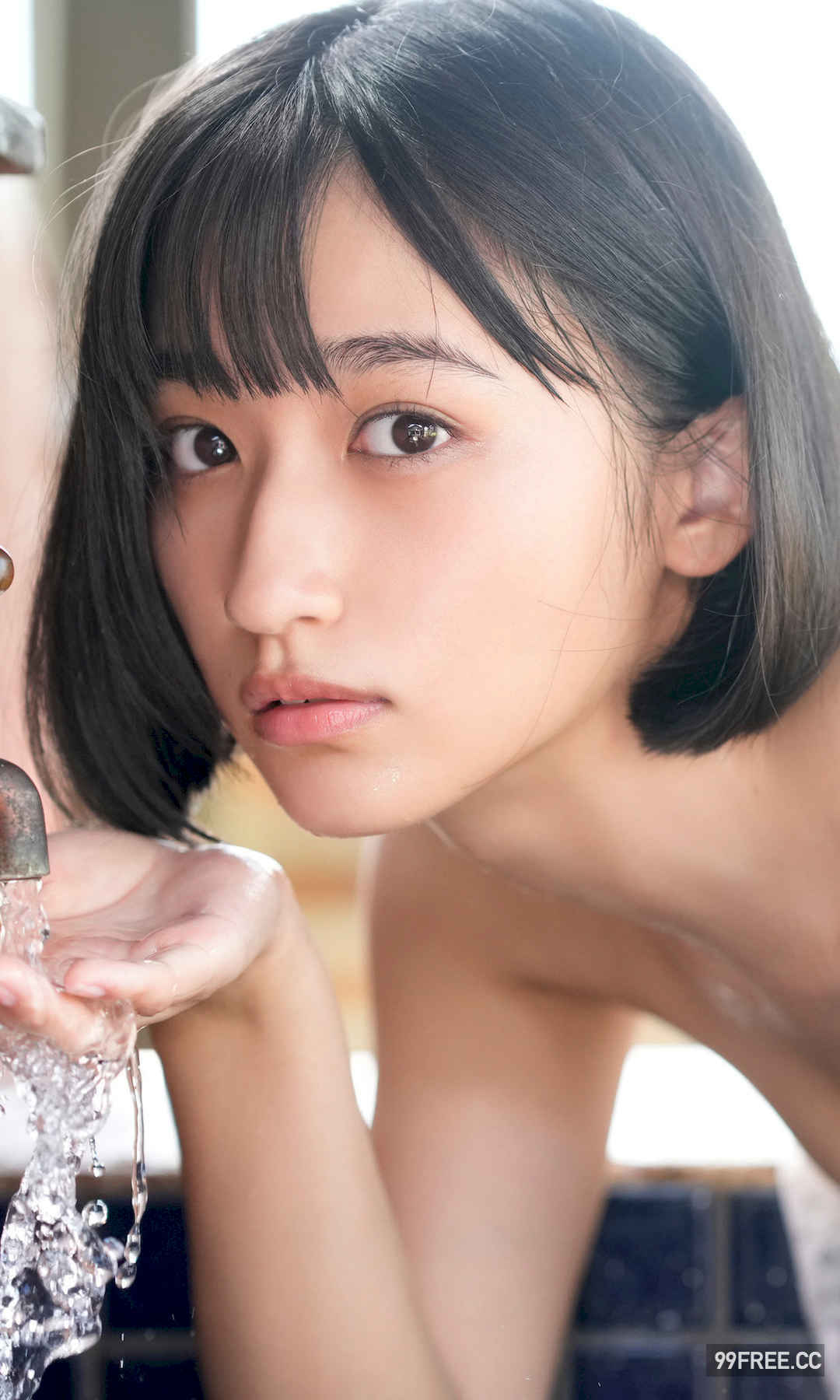 水野瞳写真集《Dazzling めくるめく》高清全本