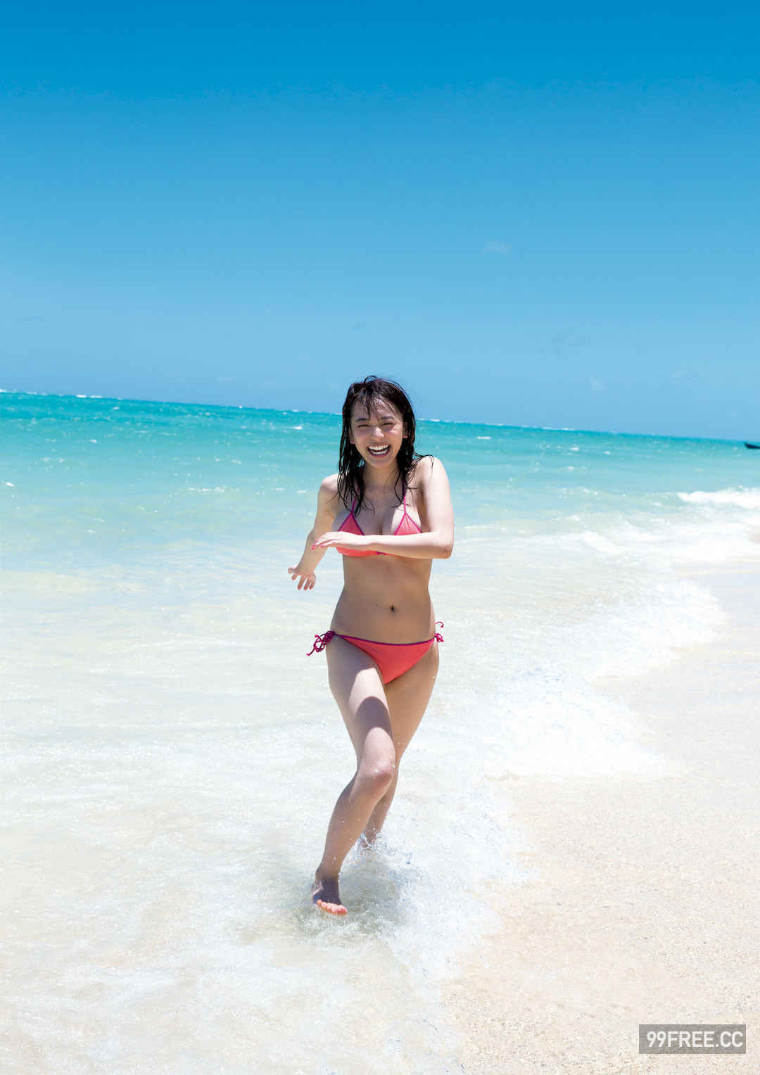 都丸纱也华1ST写真集《とまるまる》高清全本