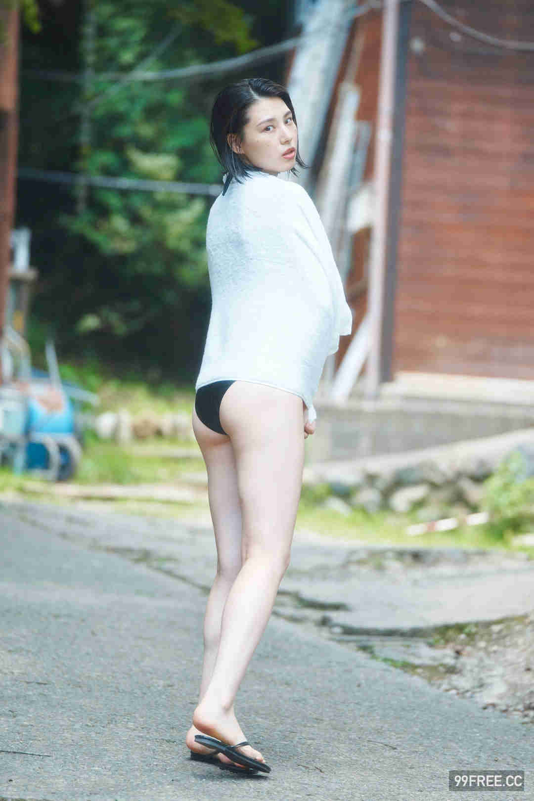 相乐伊织写真集《魅惑の曲線美》高清全本