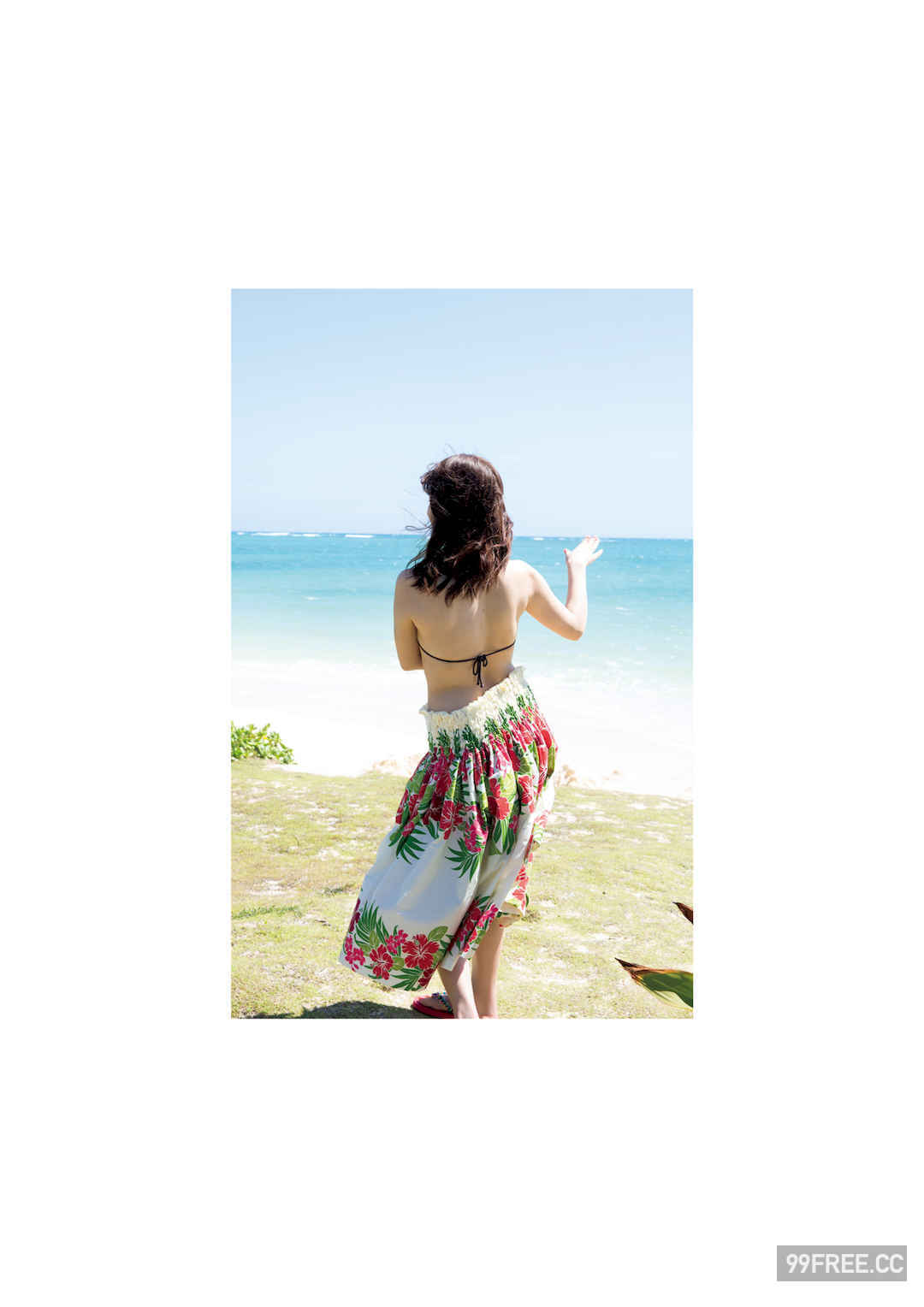 都丸纱也华1ST写真集《とまるまる》高清全本