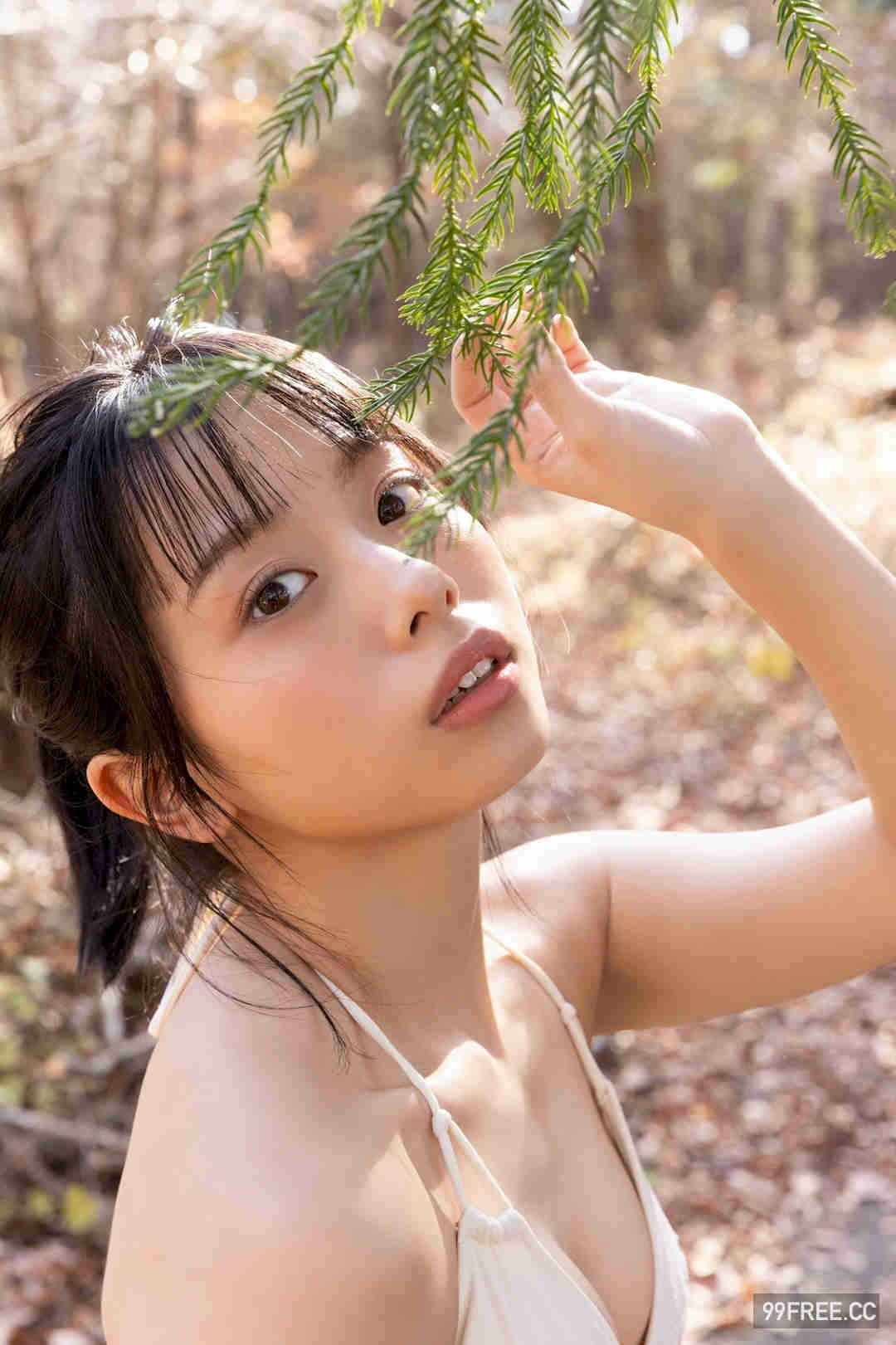 峰岛こまき写真集《瞳に吸い込まれて》高清全本