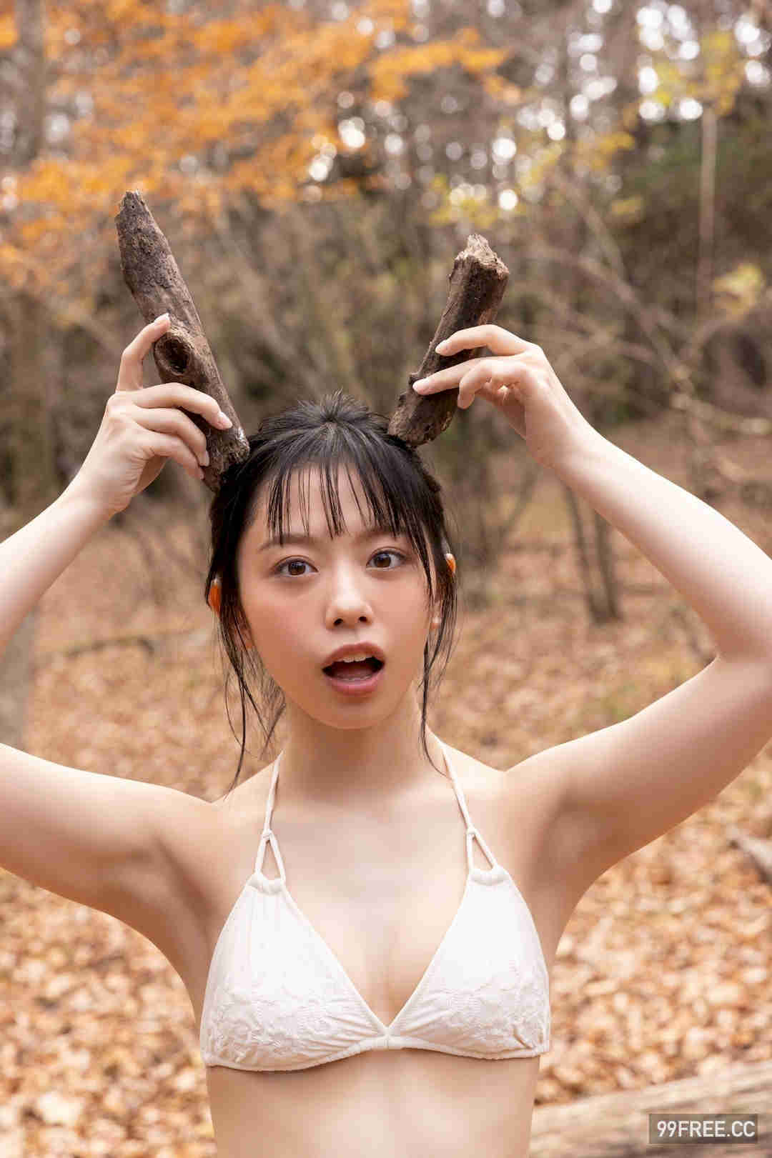 峰岛こまき写真集《瞳に吸い込まれて》高清全本