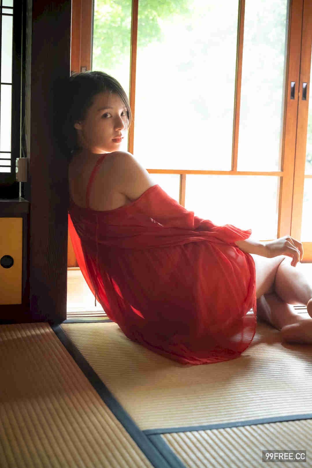 相乐伊织写真集《蜜のあわれ》高清全本