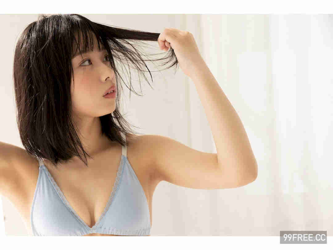 峰岛こまき写真集《瞳に吸い込まれて》高清全本