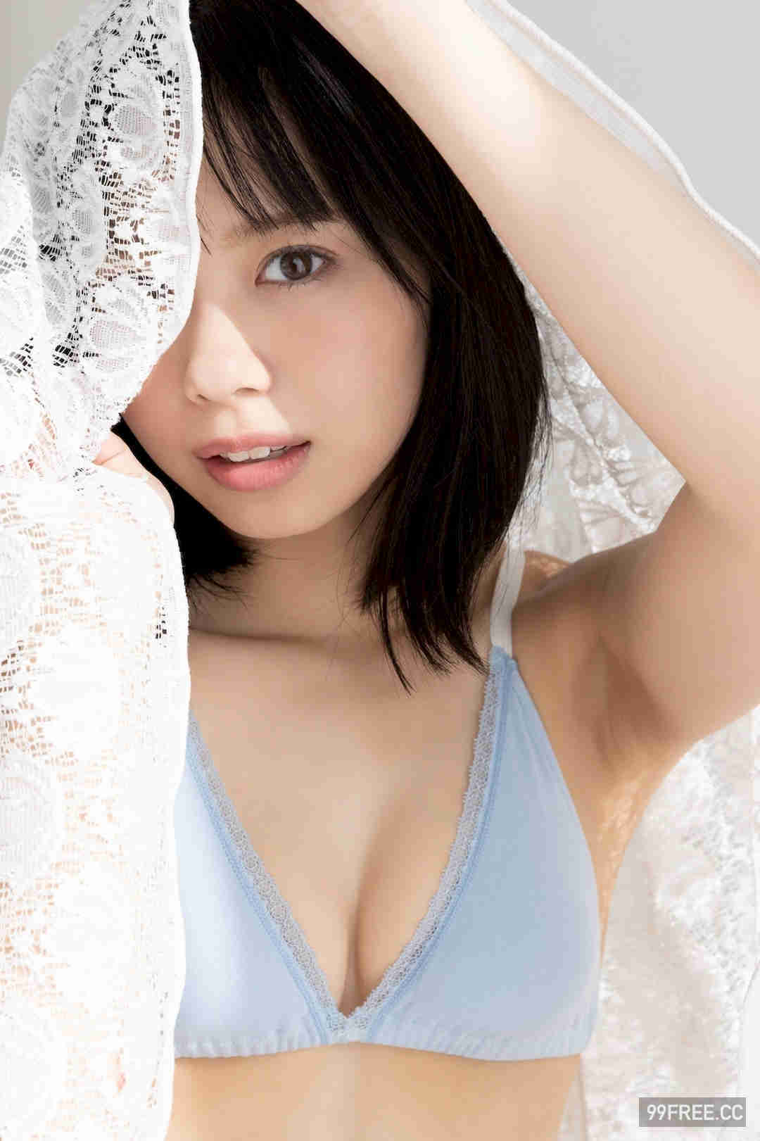 峰岛こまき写真集《瞳に吸い込まれて》高清全本