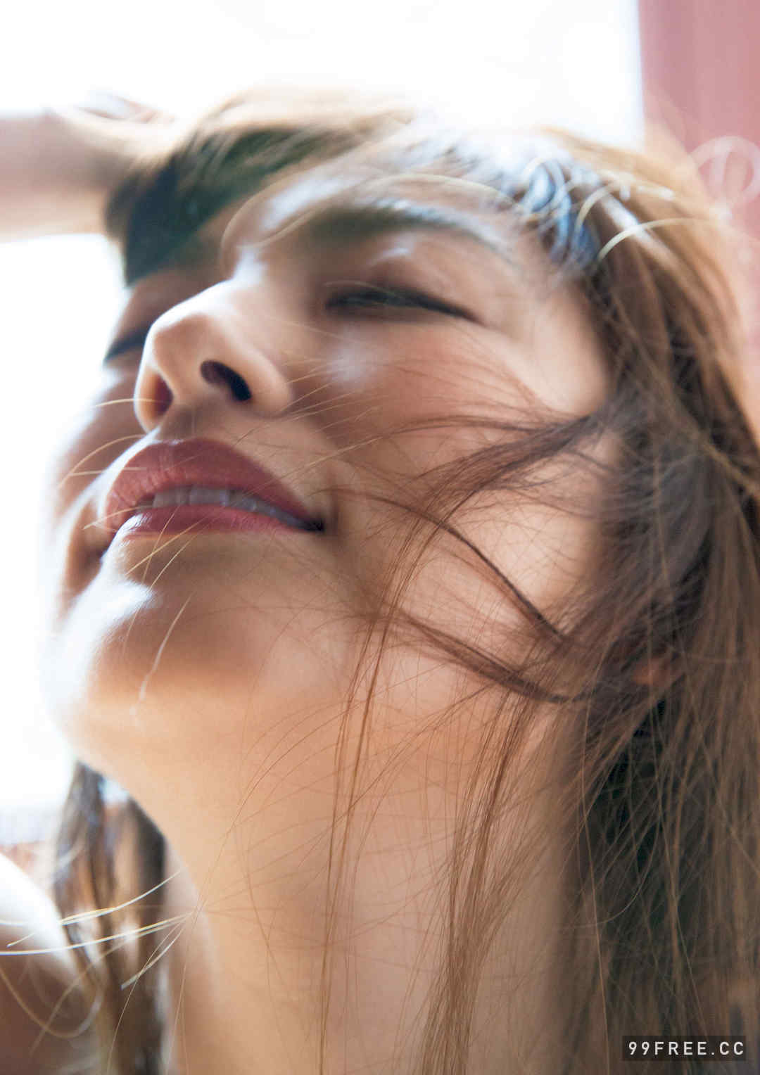 熊田曜子写真集《ＴＨＥ　ＧＲＥＡＴＥＳＴ！！》高清全本