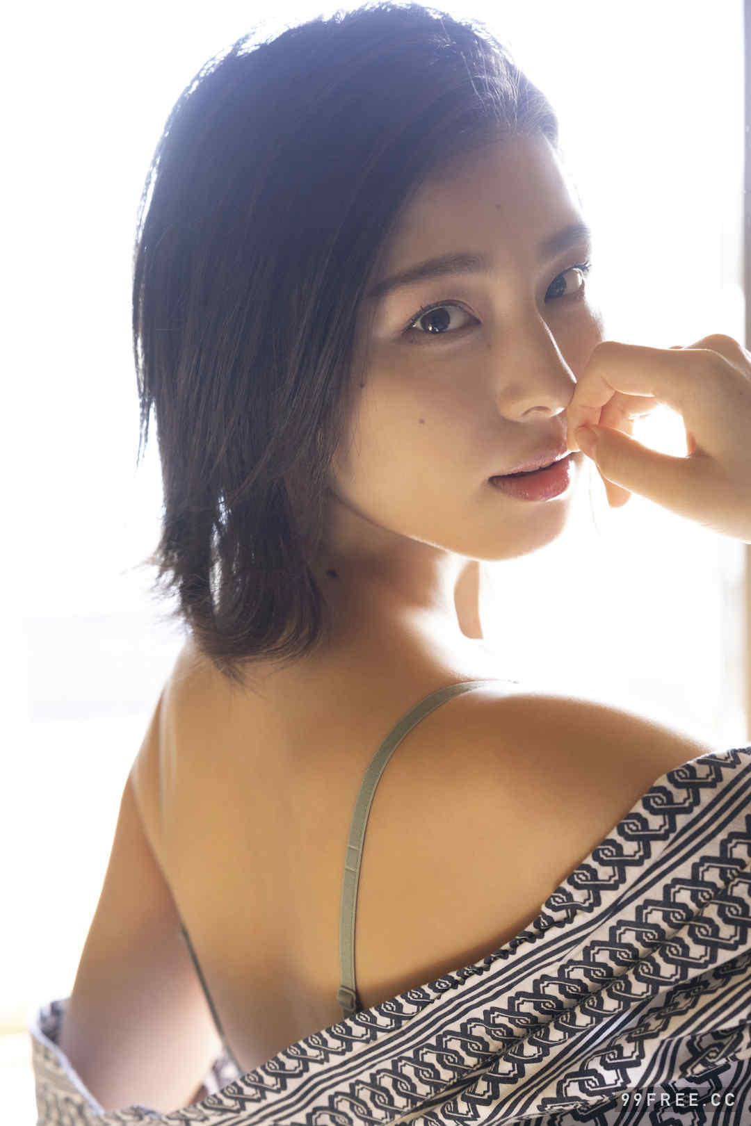 相乐伊织写真集《Winter memories》高清全本