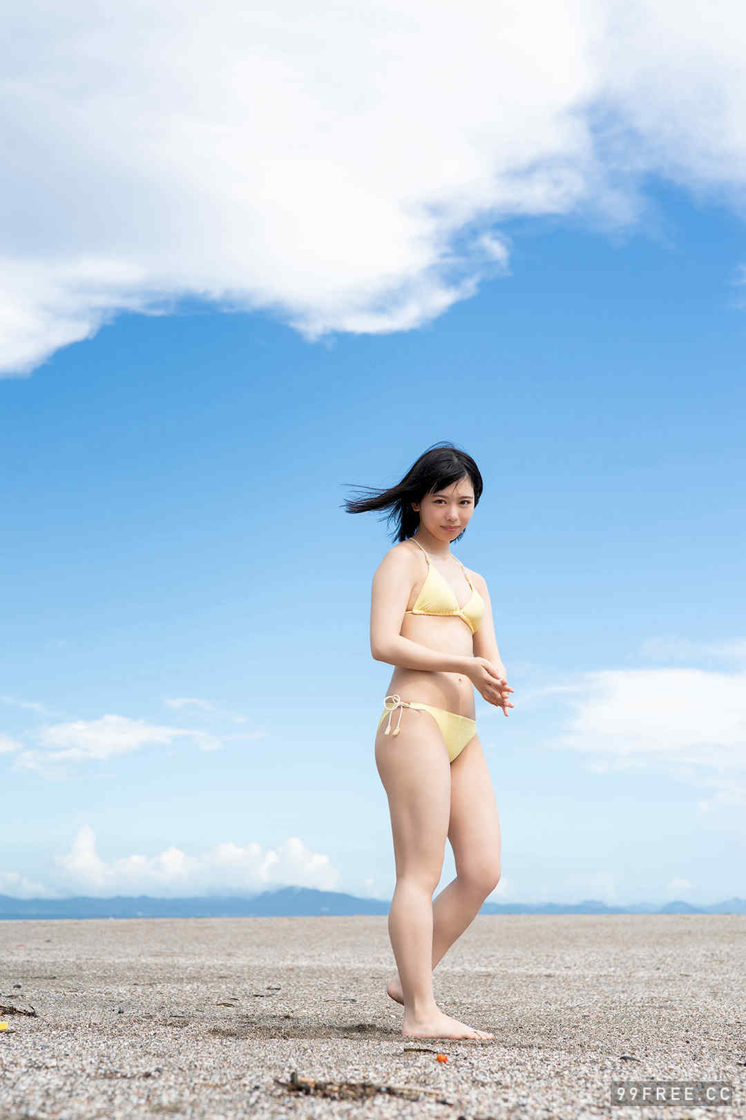 峰岛こまき写真集《ぜんぶ詰め込んで、夏。》高清全本