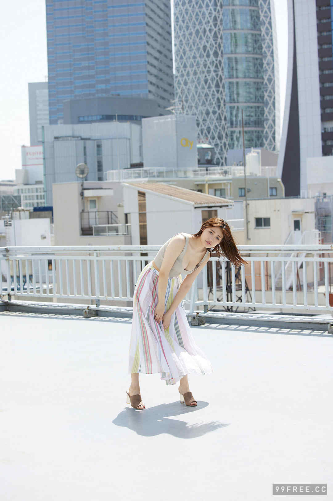 石田桃香写真集《誘うカラダ》高清全本