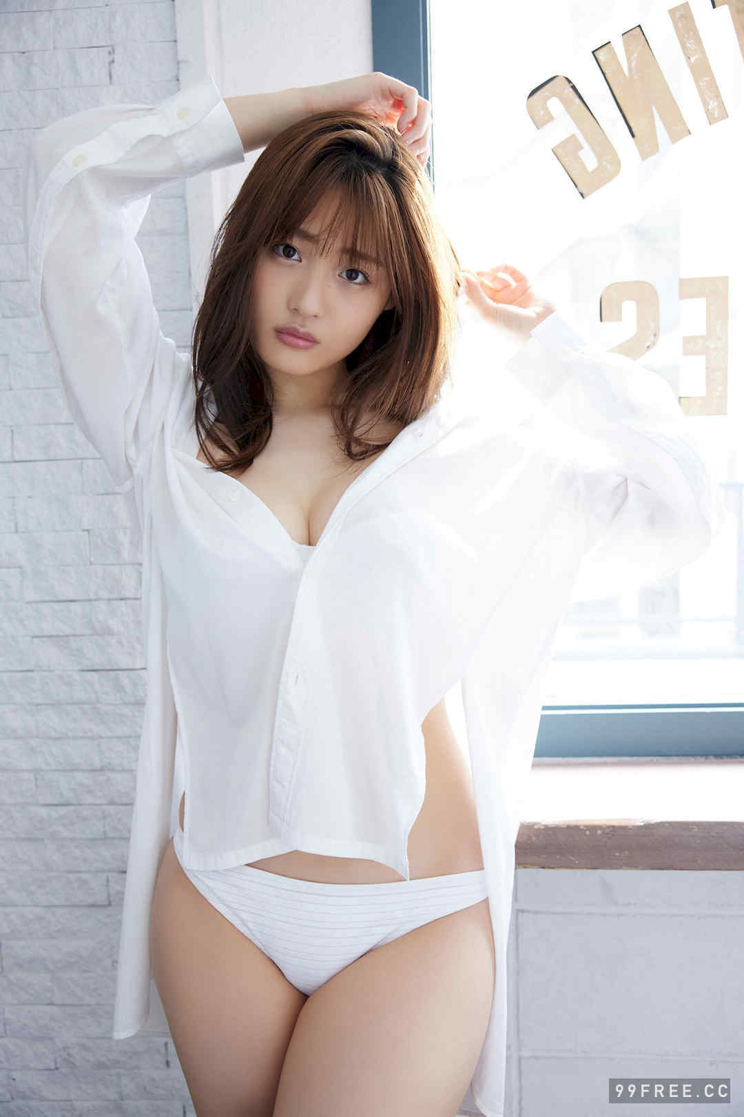 石田桃香写真集《誘うカラダ》高清全本