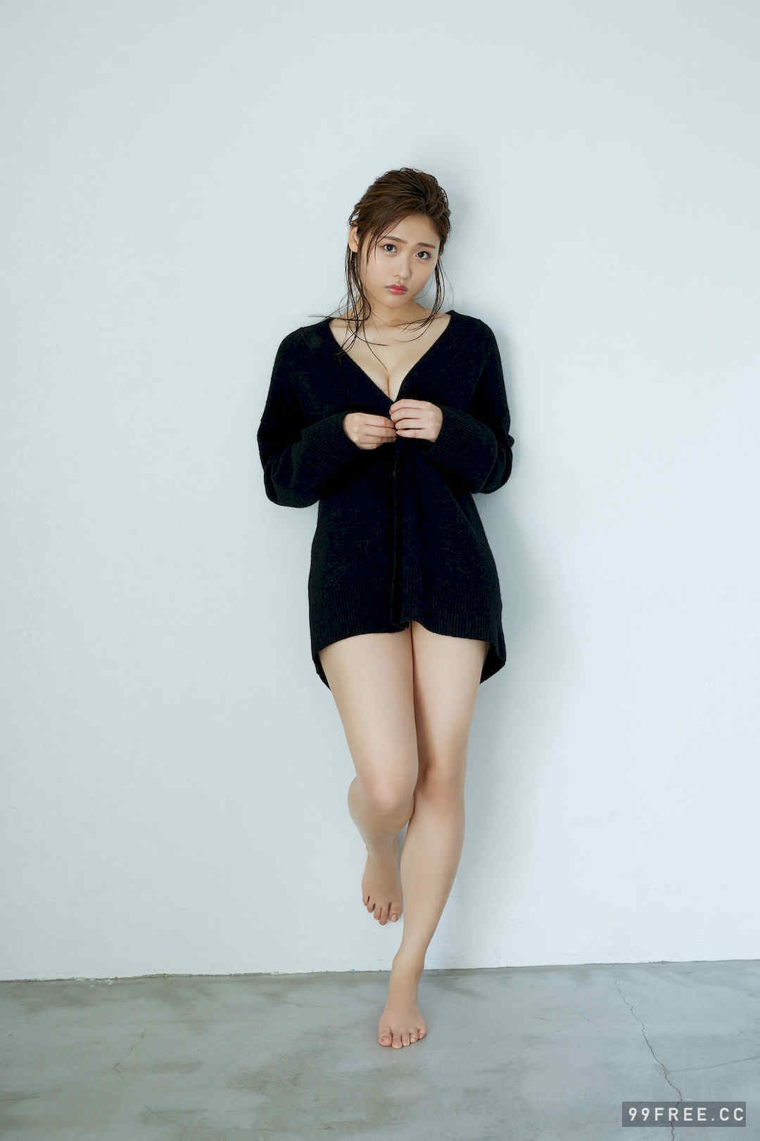 石田桃香写真集《誘うカラダ》高清全本