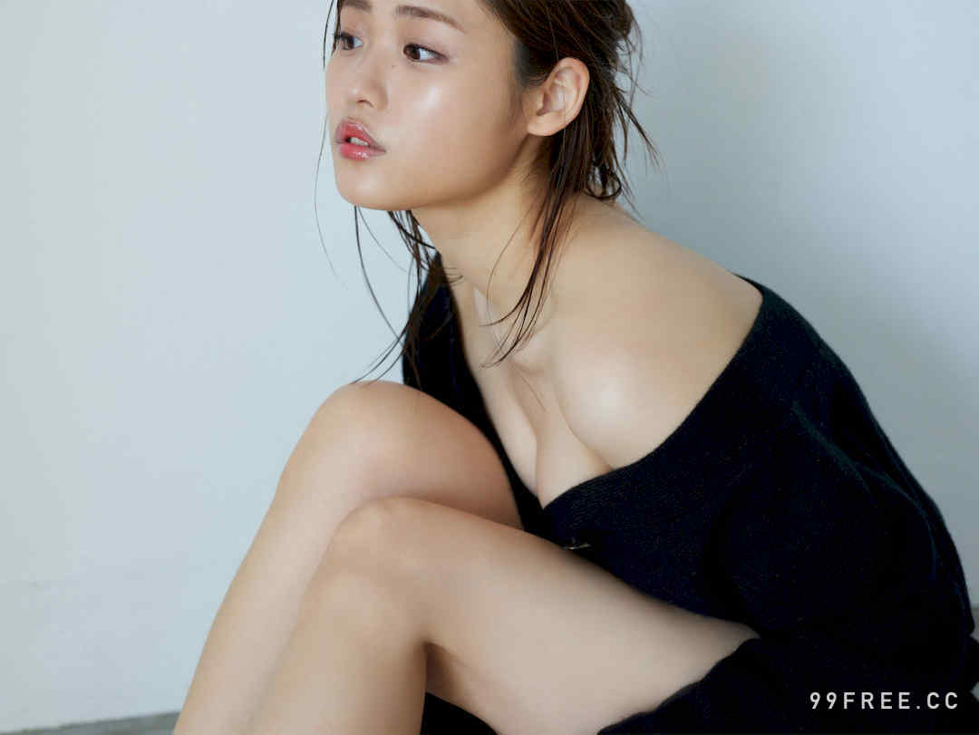 石田桃香写真集《誘うカラダ》高清全本