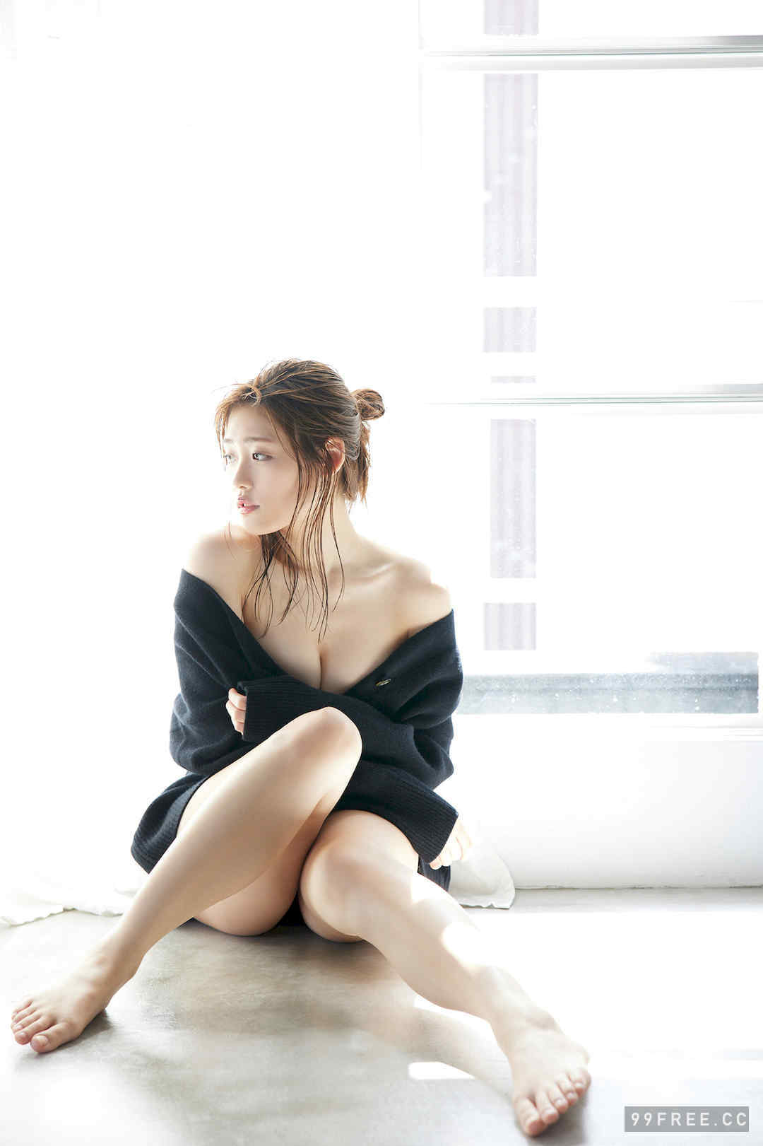 石田桃香写真集《誘うカラダ》高清全本