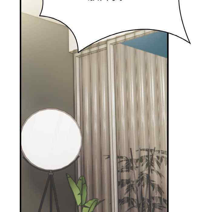 被隔壁房的男人NTR