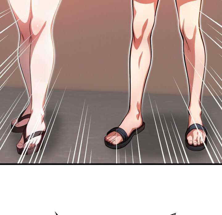 被隔壁房的男人NTR